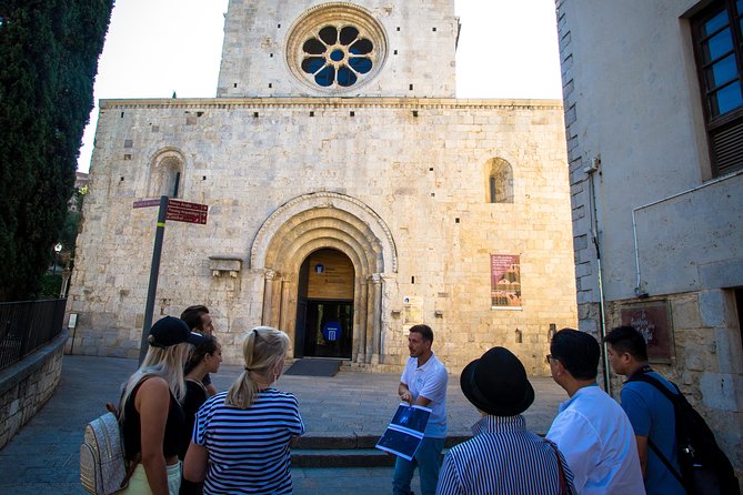 From Barcelona: 'Game Of Thrones' Small Group Tour in Girona - Castillo de Garcimunoz: medieval castle ruins with wide views