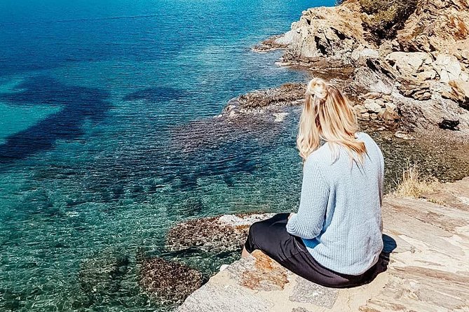 From Barcelona : Girona and Costa Brava Small Group Tour - From Barcelona to Costa Brava in one focused day