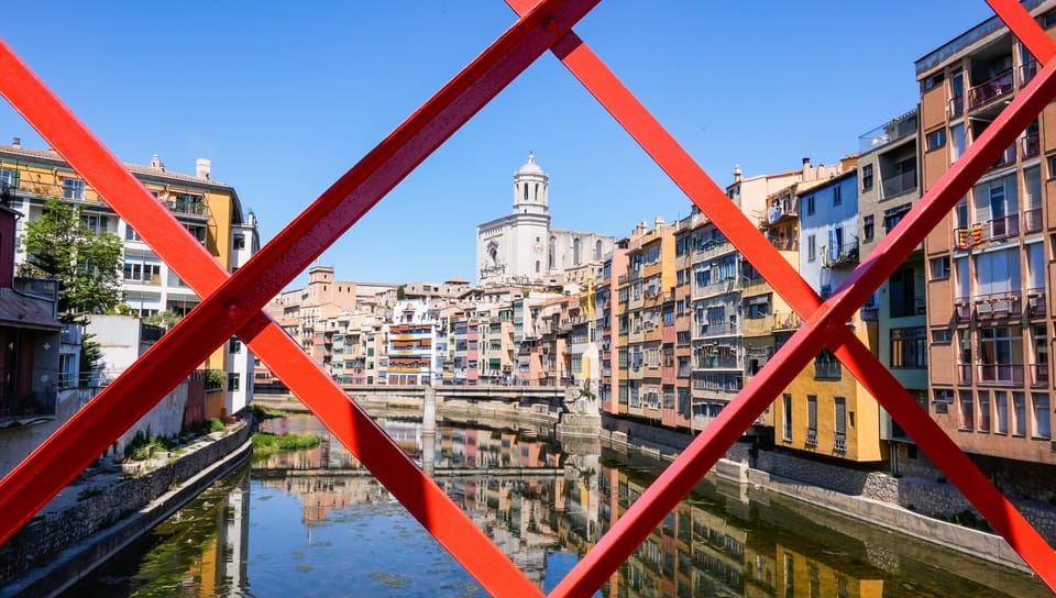 From Barcelona: Girona Guided Tour & Dalí Museum in Figueres - From Barcelona Nord to Girona: a long coach ride that actually works