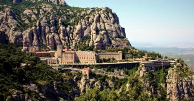 From Barcelona: Half-Day Trip to Montserrat Mountain - The drive through Penedès: a wine-country warm-up