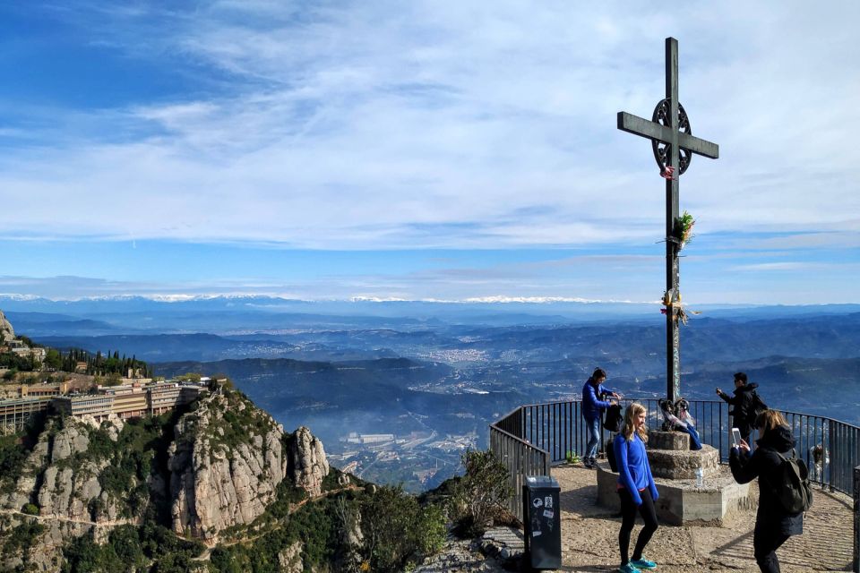 From Barcelona: Montserrat Private Guided Tour and Cable Car - Montserrat National Park trails: choosing the right effort level