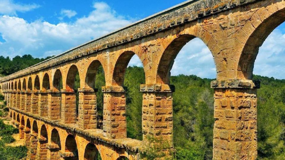 From Barcelona: Private Half-Day Tarragona Tour with Pickup - Walking the Roman City: Walls, Circus, and Layers of Time