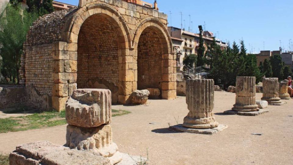From Barcelona: Private Half-Day Tarragona Tour with Pickup - Roman Forum Tarragona: Where History Sits Between Centuries