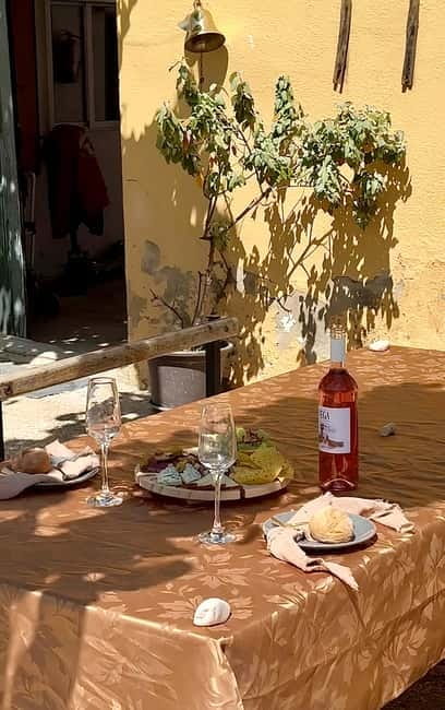 From Barcelona: PRIVATE Horseback Ride + Tapas + Wine Picnic - Key things to know before you go