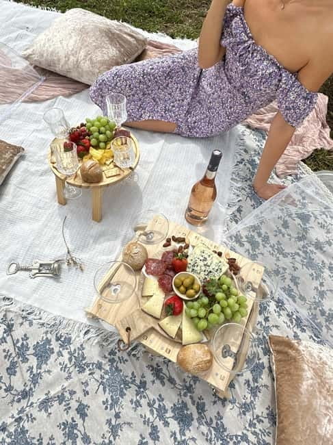 From Barcelona: PRIVATE Horseback Ride + Tapas + Wine Picnic - Why the private format is worth it (and what you give up)