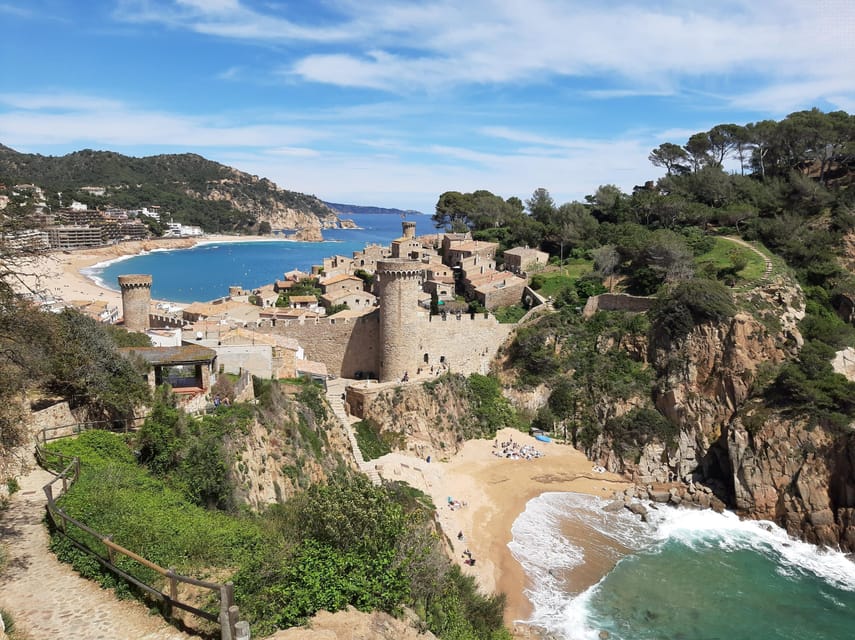 From Barcelona: Tossa de Mar Day Tour with Beach Time - Sa Roqueta and the fishing district: why this part matters