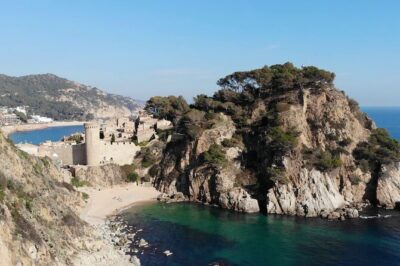From Barcelona Tossa de Mar Half Day Tour - Castillo de Tossa de Mar: 12th-Century Walls, Towers, and a Courtyard