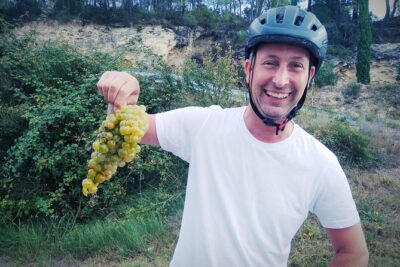 From Sitges: Bike Tour and Winery Visit with Free Hotel Pick Up. - The biking: easy cycling with one real-world hill