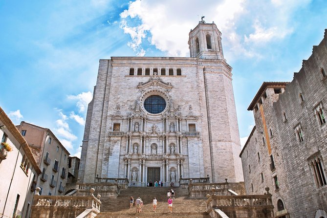 Game of Thrones: Medieval Girona Private Tour with Hotel pick-up - Pont de les Peixateries Velles (the red bridge) for quick views and great photos