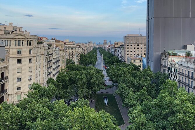 Gaudí and Barcelona Legends - Private Tour - Plaça Catalunya to El Born: legends meet the older streets