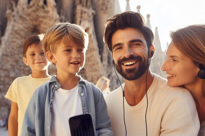 Gaudi and La Sagrada Familia Exterior Self-Guided Audio Tour - What the audio experience feels like in practice