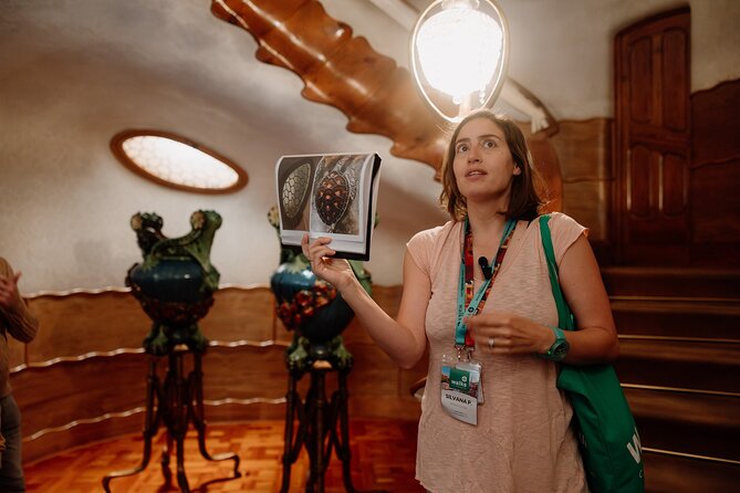 Gaudi Casa Batlló Pre Opening Tour &Skip-the-Line Sagrada Familia - Guides and group size: the secret sauce beyond the famous buildings