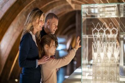 Gaudi Guided Tour: Casa Batllo, La Pedrera & Casa Vicens - The walk to La Pedrera: a short stroll that keeps you in the zone