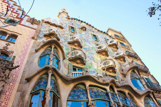 Gaudi Private Tour with Sagrada Familia & Park Guell Tickets - The itinerary flow: how the day feels in practice