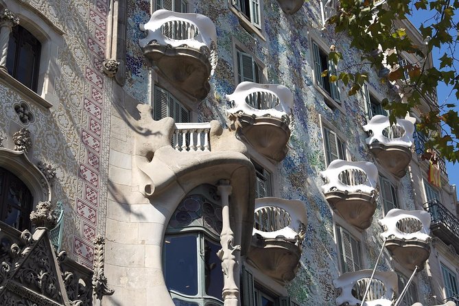 Gaudi's Casa Batlló and La Pedrera with Chocolate Tasting - Skip the Lines (and Not Your Budget): Timing and Tickets