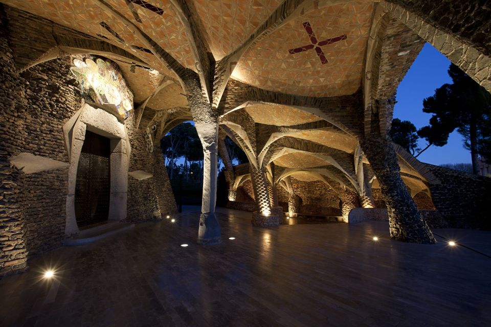 Gaudi's Crypt in Colonia Güell with Audioguide - Starting at the Visitors’ Center: where the visit makes sense