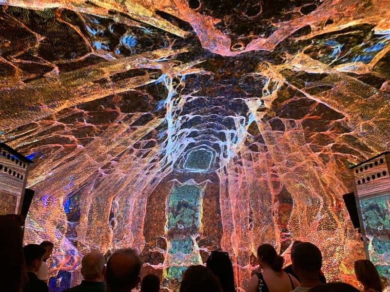Gaudi's legacy. Exclusive tour to Park Güell and Casa Batlló - Park Güell for one guided hour: mosaics, curves, and meaning