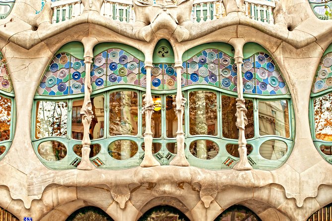 Gaudi's Modernist Legacy: Small Group Walking Tour - Why This Gaudí Modernisme Walk Starts With Passeig de Gràcia