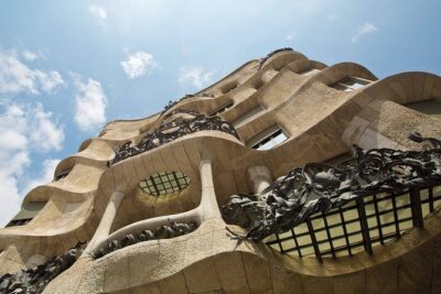 Gaudi's Modernist Legacy: Small Group Walking Tour - Meeting Point Near the Old City, Ending at Sagrada Família