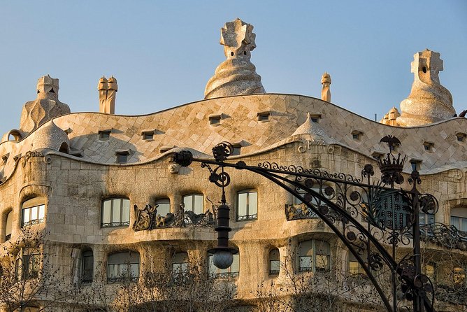Gaudi's Modernist Legacy: Small Group Walking Tour - Stop 4: Casa Batlló’s Color and Fantasy on Passeig de Gràcia