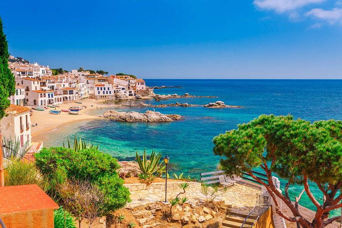 Girona and Costa Brava Private Tour with Pick-up from Barcelona - Private pick-up in Barcelona: why the day feels easy