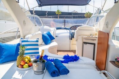 Gobbi Yacht Rental in Barcelona 9 Pax 2/4/8hs - Snorkeling and Swim Time: High Seas, Cala Montgat, or Hotel W
