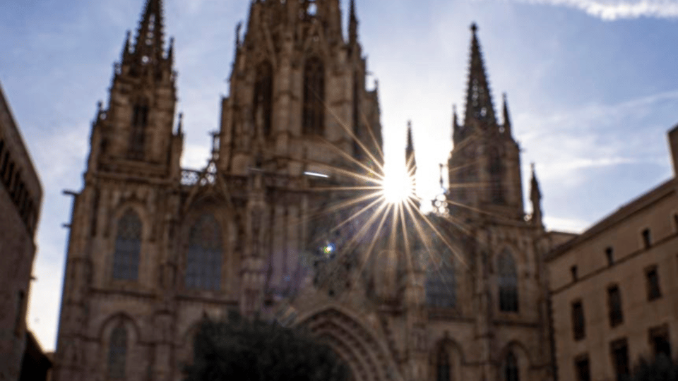 Gothic Quarter and Born District: Photographic Workshop - Why this smartphone photo walk works in Barcelona