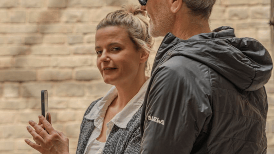 Gothic Quarter and Born District: Photographic Workshop - Gothic Cathedral, Pont del Bisbe, and the mural trail of Besos