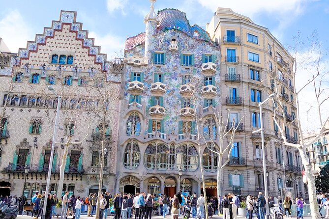 Gothic Quarter and Gaudí Small-Group Tour - Barcelona Cathedral from the outside: big views, no interior tickets