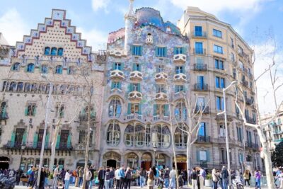 Gothic Quarter & Gaudí's Treasures Small-Group Tour - Gothic Quarter on foot: medieval lanes, plus the stories that stick