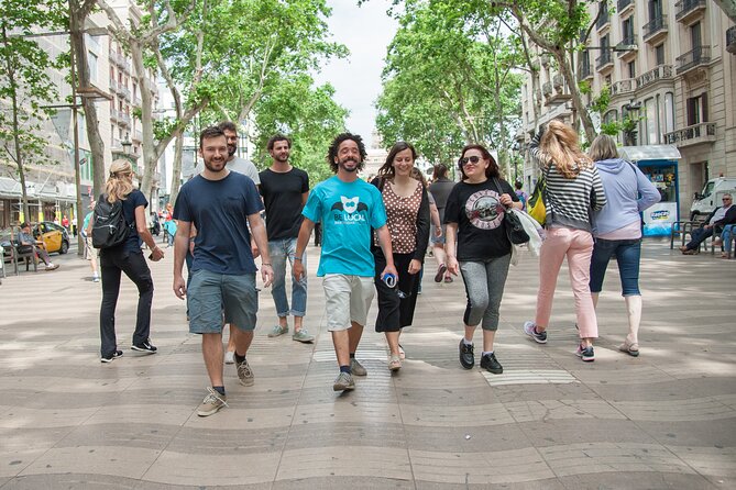 Gothic Quarter - Private Tour - Neo-Gothic bridge symbolism and Catalonia’s seat of power in an old palace