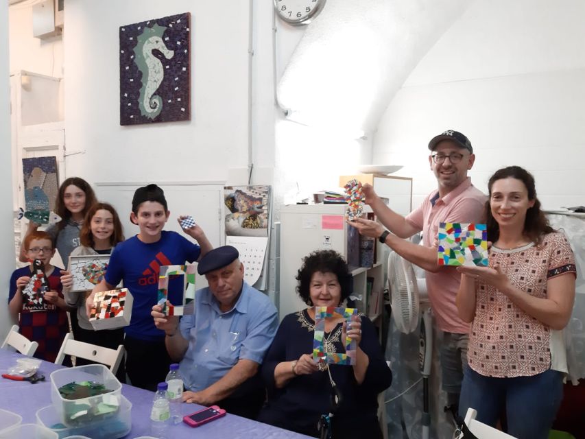 Guided Gaudí’s Trencadís Mosaic Workshop in Barcelona - For kids and teens: pre-cut tiles versus ceramic pieces