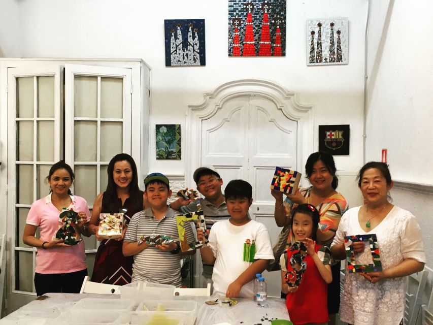 Guided Gaudí’s Trencadís Mosaic Workshop in Barcelona - The guided flow: from design to grout-ready finish