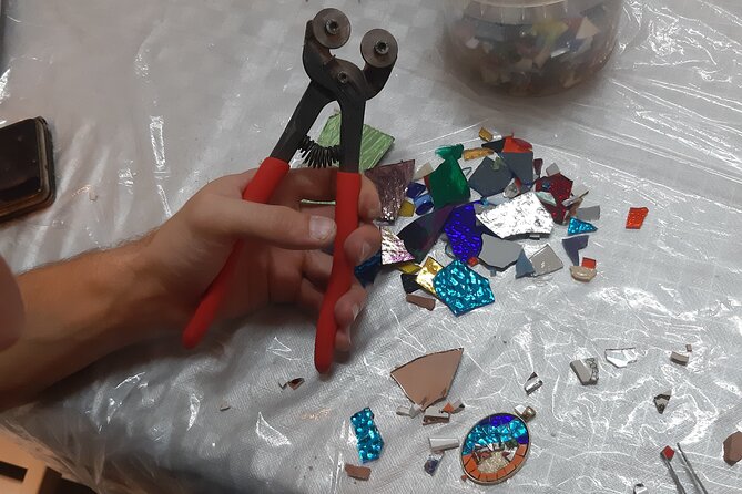 Guided Tiffany Jewellery Workshop in Barcelona 2 Hours - Why Trencadís Tiffany-Style Jewelry Feels Like a True Barcelona Souvenir