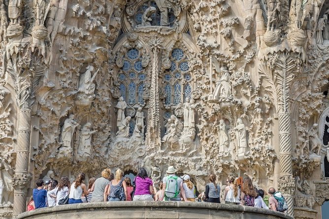Guided Tour Sagrada Familia and Park Guell - The Tight Timing Reality (and How to Handle It)