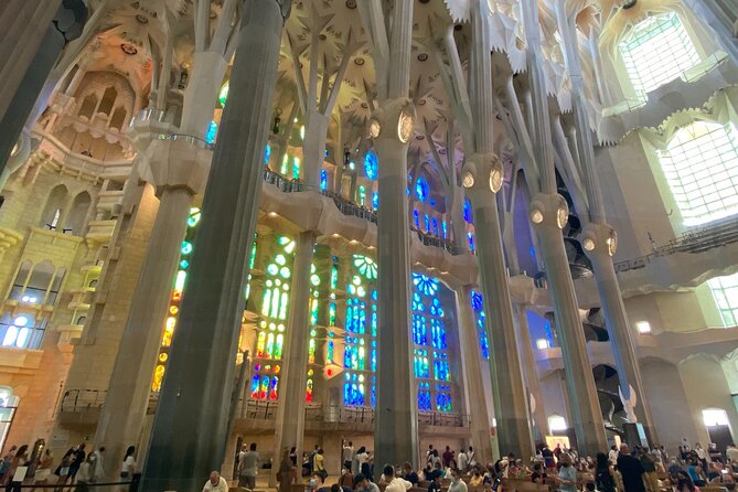 Guided Walking Tour in Park Güell and Sagrada Familia - Price, group size, and value at about $103