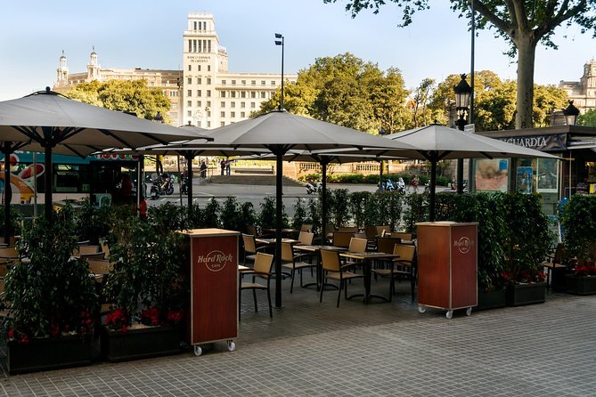 Hard Rock Cafe Barcelona with Set Lunch or Dinner - The Meal Set Up: 2 Courses or 3 Courses (And What Comes With It)