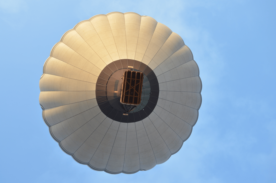 Hot Air Ballooning & Sailing Adventure from Barcelona - Food, Drinks, and the Welcome Pack You’ll Actually Use