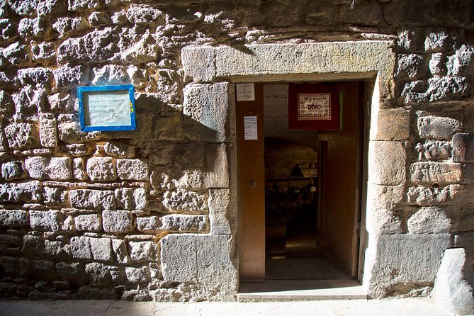 Jewish Quarter of Barcelona Private Tour with Hotel Pick-up - Placa de Sant Jaume: starting at the civic heart
