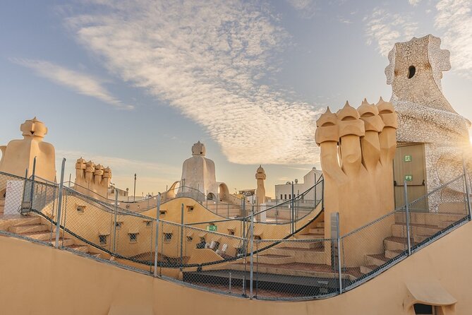 La Pedrera Guided Tour with Fast Track Access - Why Fast Track Plus a Radio Guide Changes La Pedrera