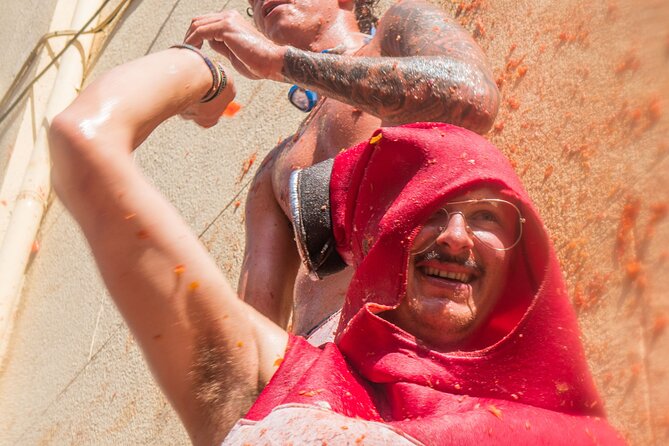 La Tomatina Day Trip from Barcelona with Ticket & Party Access - Breakfast and welcome drink: small inclusions that actually matter
