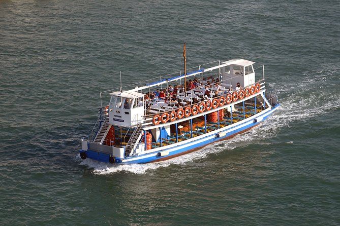 Las Golondrinas Barcelona 40-min Boat Tour - A 45-Minute Harbor Cruise from Moll de les Drassanes
