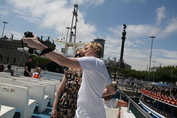 Las Golondrinas Barcelona 40-min Boat Tour - Group Size and the Feel of the Ride (Max 35)