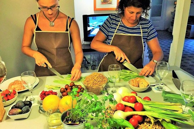 Learn The Art Of Spanish Tapas With a Local Chef in Barcelona - Chef Alfredo’s teaching style: how you learn without getting overwhelmed