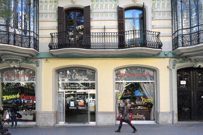 Made in Catalonia, Barcelona with Culinary Backstreets - Entering the day: starting in Gràcia, not in touristland