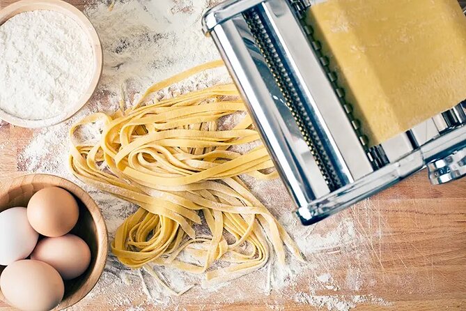 Make fresh pasta and Italian aperitivo In Barcelona - Making fresh pasta: what you’ll actually learn