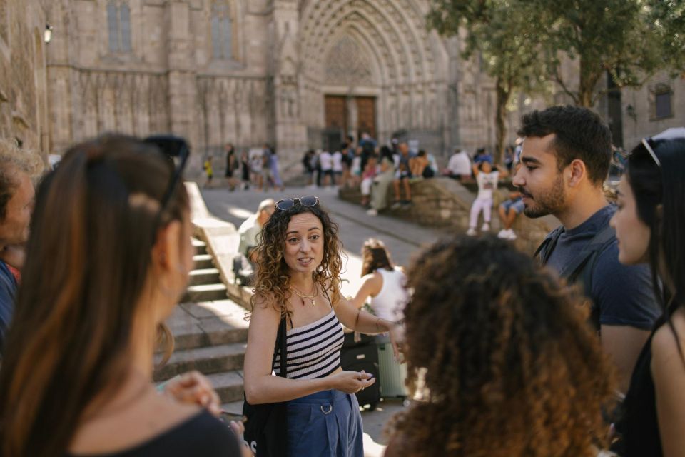 Marvels of Barcelona Walking Tour - Plaça de Sant Jaume and Plaça del Rei: civic power meets royal memory
