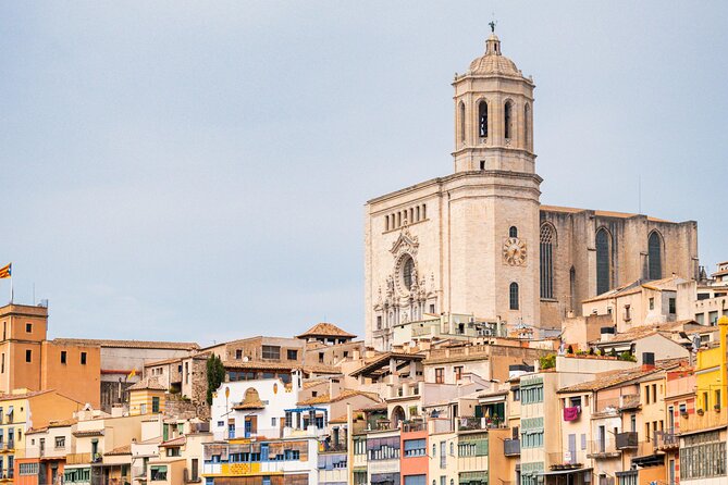 Medieval Castles and Girona Exclusive trip with Catalan Lunch - Guides and pacing: what you can expect from the people running it
