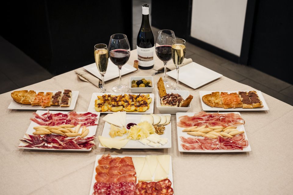 Menu Gourmet - Jamón, Cheese & Wine near Sagrada Familia - Should you book this Gourmet Menu near Sagrada Familia?