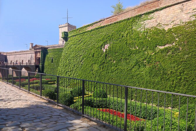 Montjuic Castle Admission Ticket in Barcelona - Montjuïc Hill meets 360º views: what you’ll experience up there